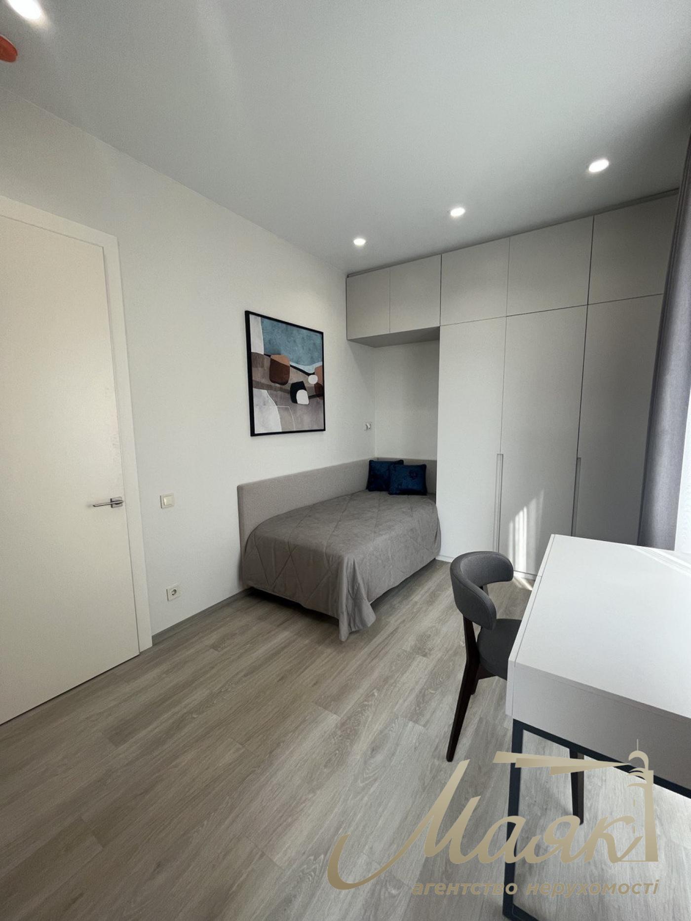 Rent apartment 3k Antonovich Atlantic Residence Center Goloseevsky