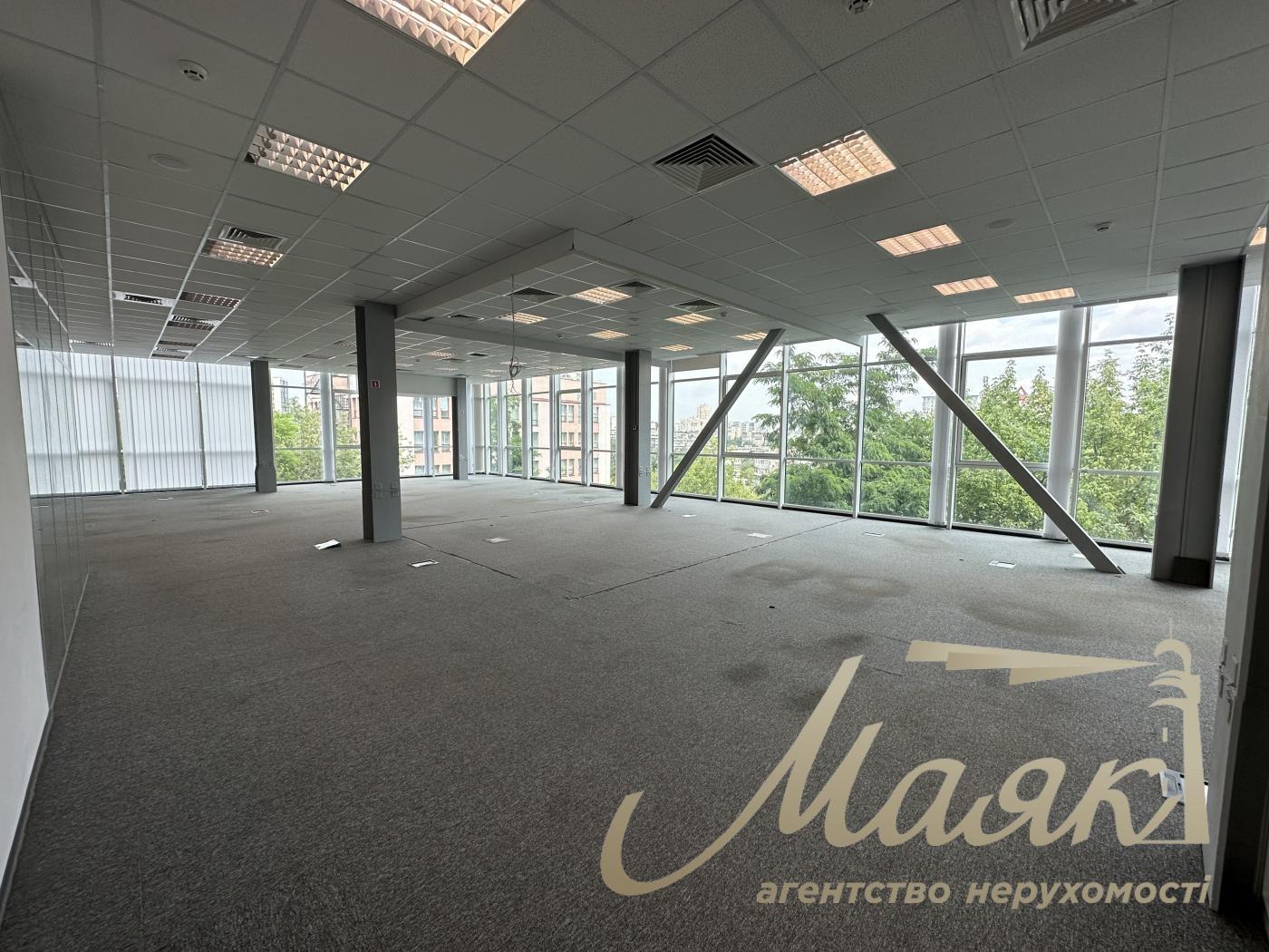 Аренда офисного помещение 652м2 с в бизнес центре, Соломенка