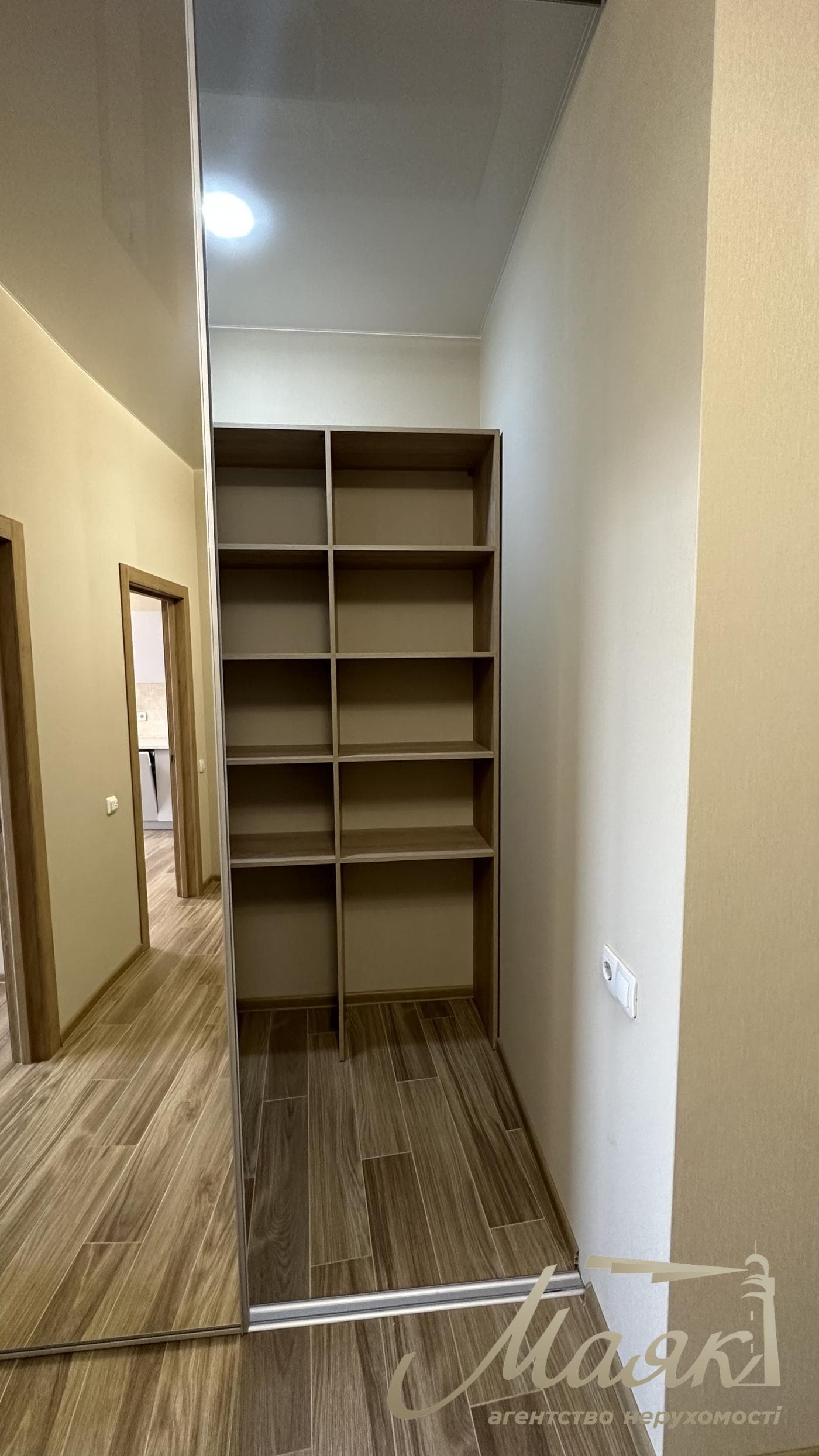Продаж 2-кімнатної квартири в ЖК Cardinal, 54м², Печерський район, Київ
