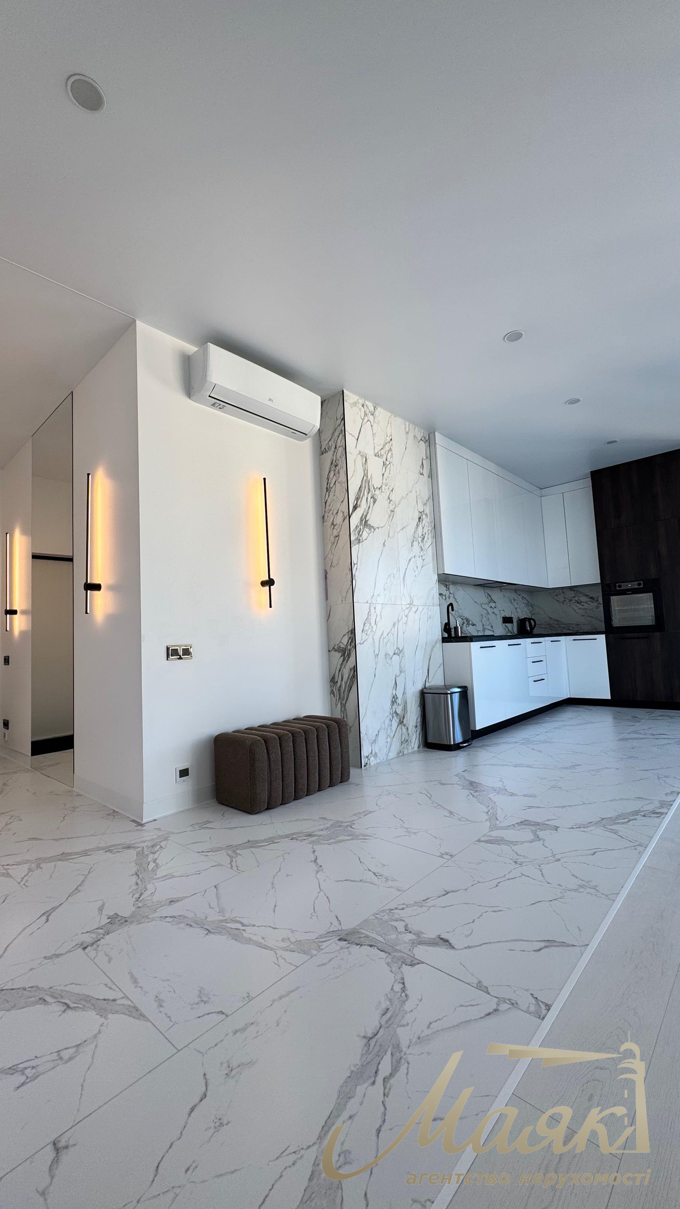 Rent 3-bedroom apartment 85m2 LCD Delmar str Dragomirova 14-A