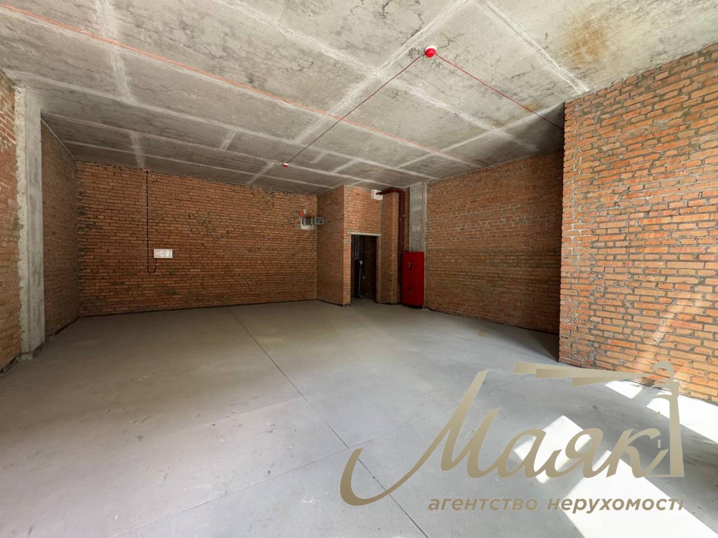 Оренда фасадного 110м2 приміщення ЖК Трініті вул. Тютюнника, 39/2