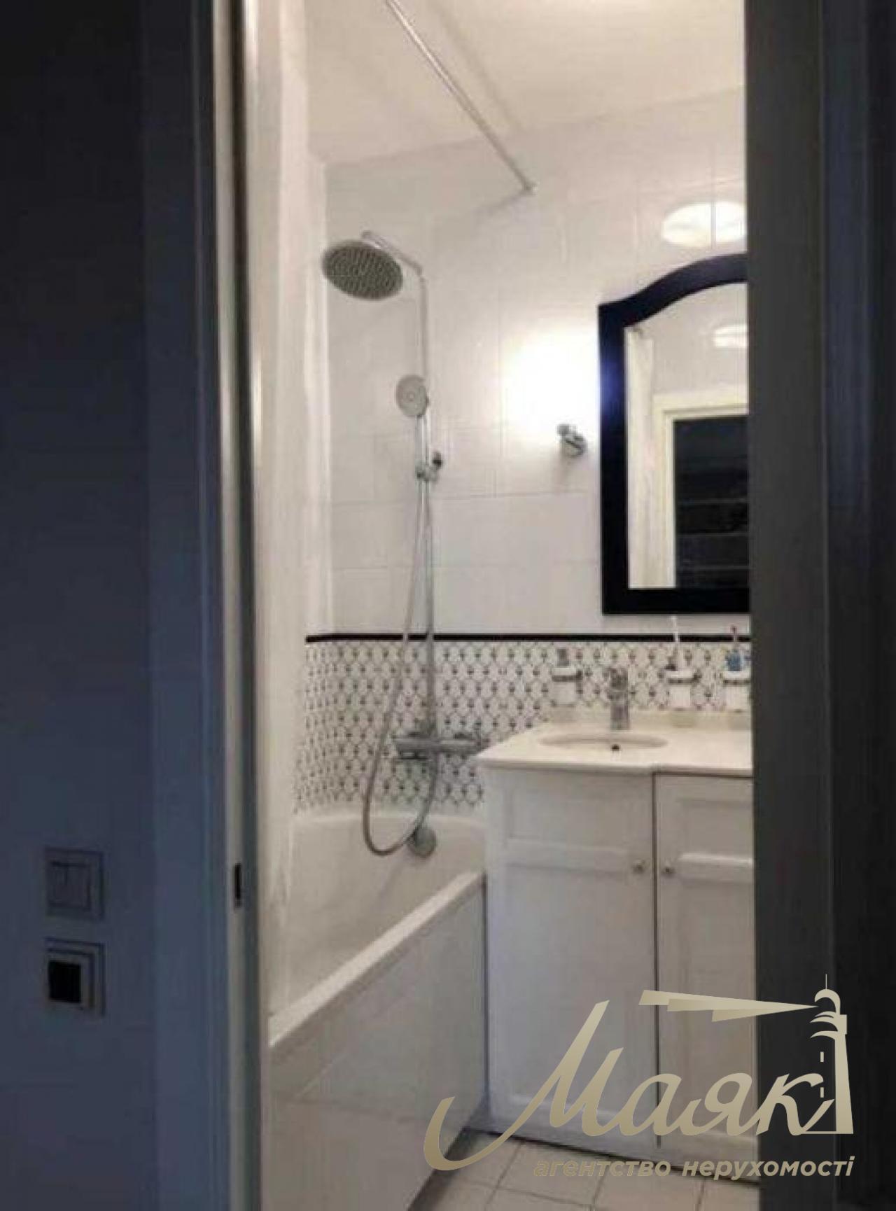 Продажа 3-к квартира ул. Антоновича, Центр, г. Киев