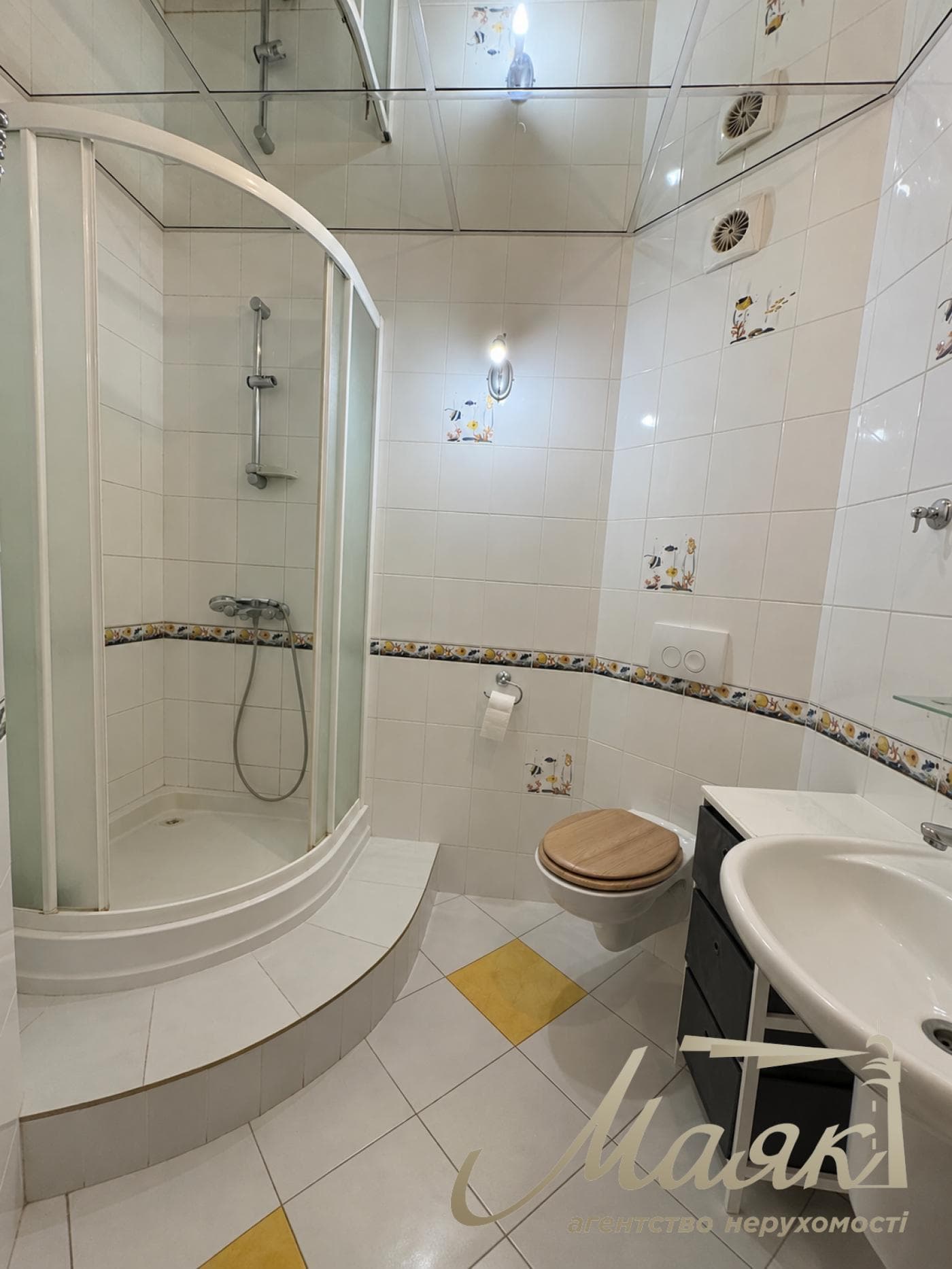 Продажа 3-х комнатной квартиры, Драгомирова, 4, Печерск, Центр!