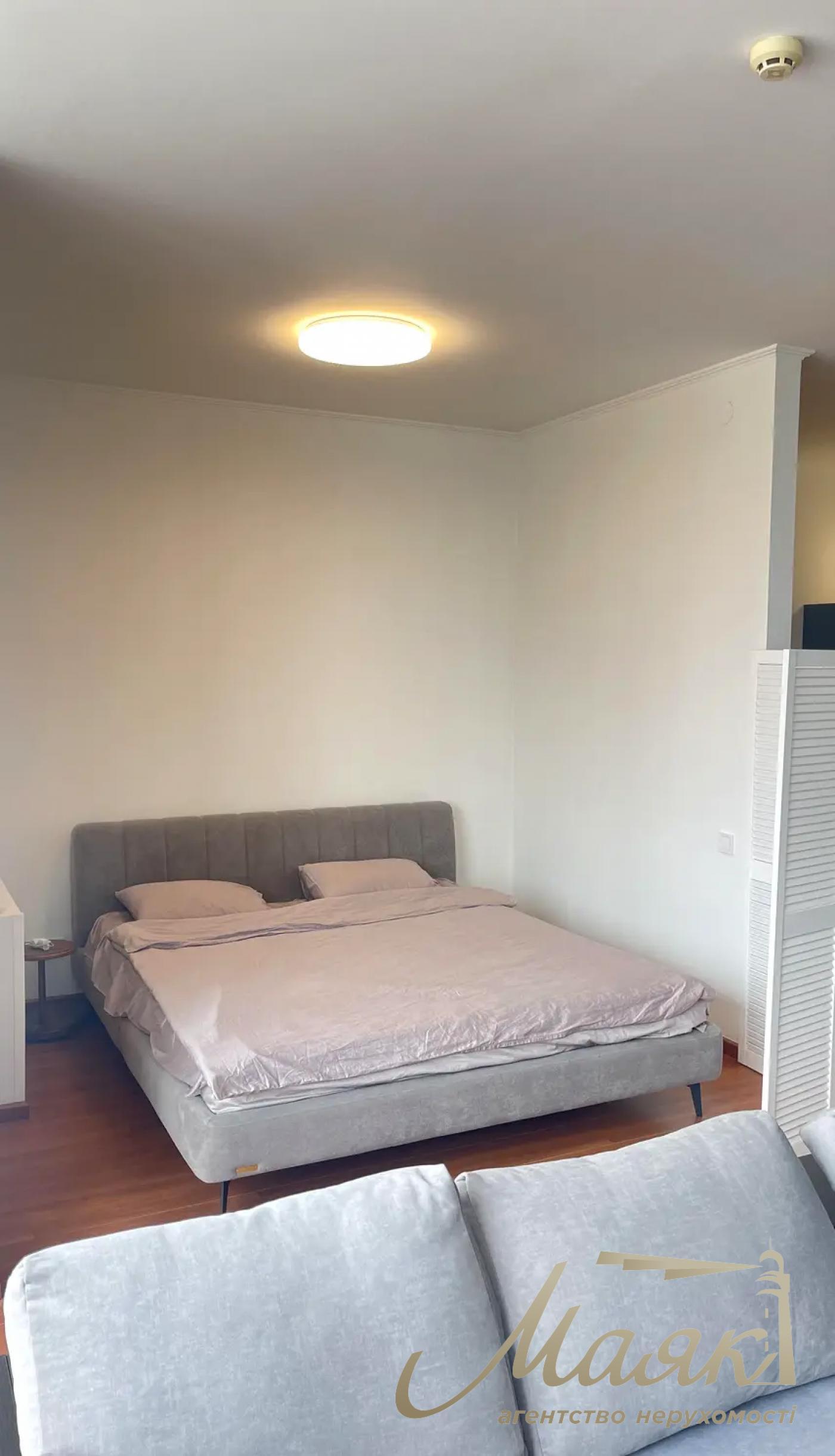 Оренда 1к квартири - студії 64 м² , бул. Тараса Шевченка, Центр