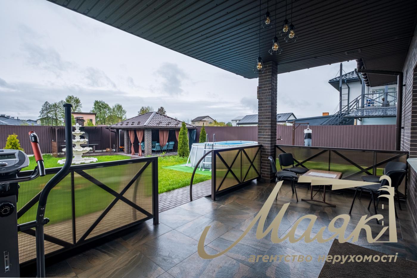 Продажа одноэтажного дома 182.6 м2 в с. Погребы, ул. Пасиченка, Киевская обл, Броварский р-н.