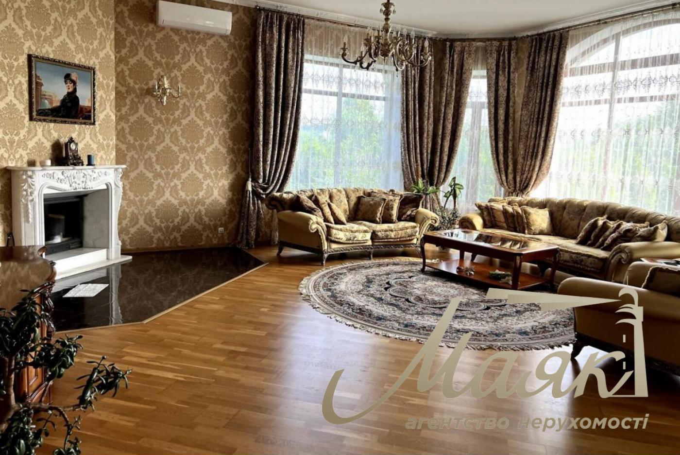 Продаж будинку з дизайнерським ремонтом у Нових Петрівцях, 35 соток, 650м2, вул. Івана Кудрі