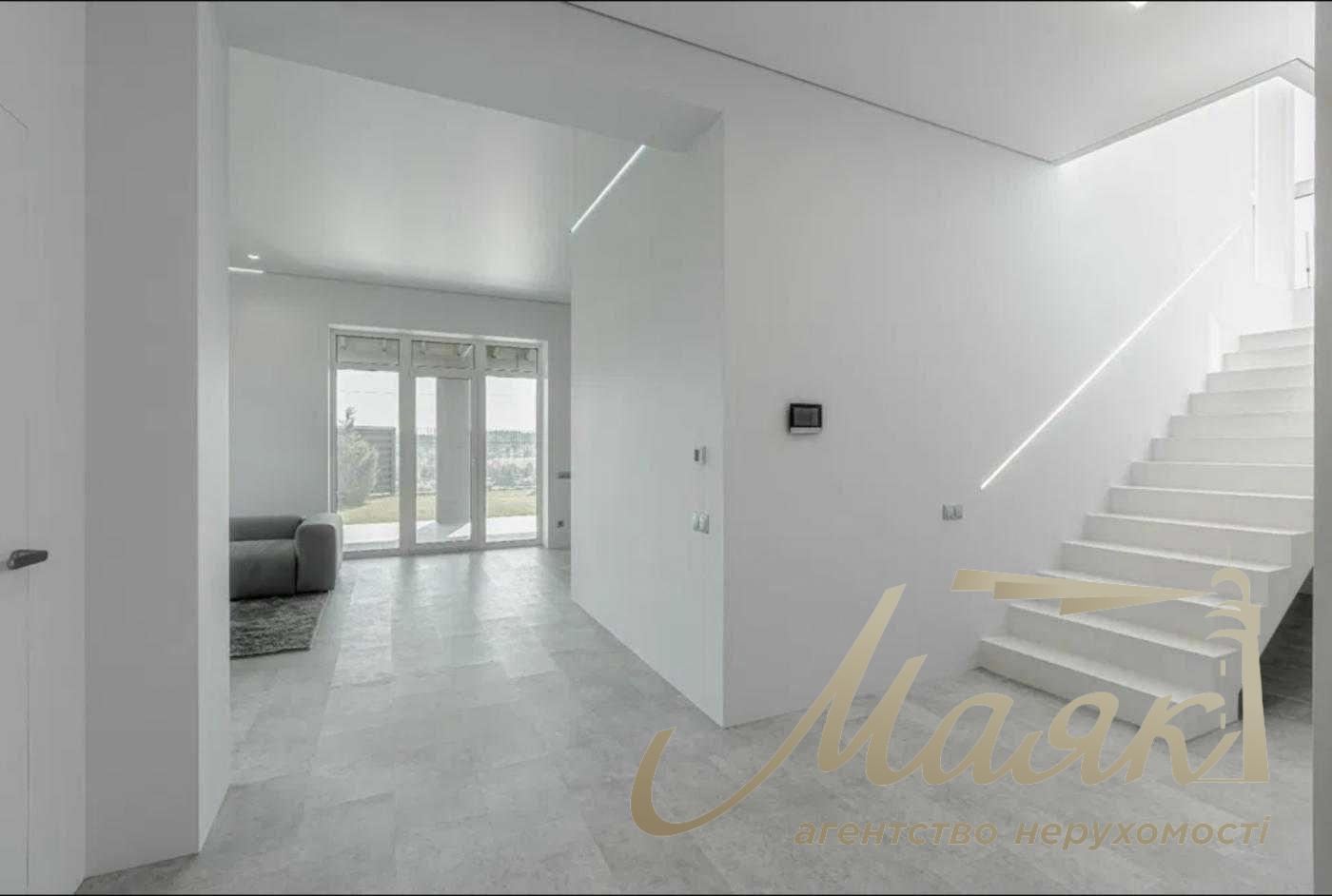 Продаж будинку 171 кв.м. з новим ремонтом у Лісниках поруч з Equides club