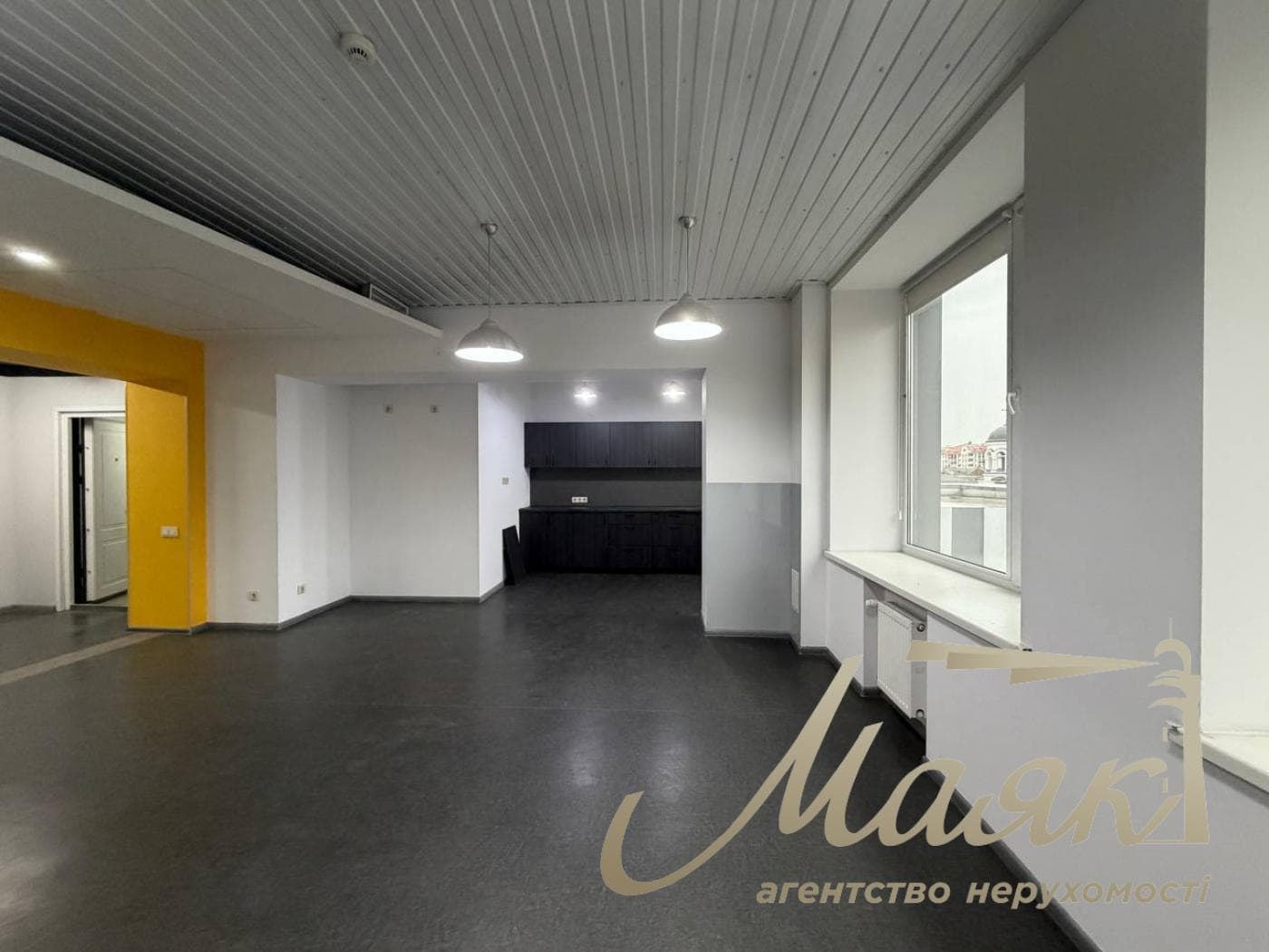 Оренда офісу площею 750 м² у бізнес-центрі «Доміно», вул. Нижній Вал, 51, Поділ.