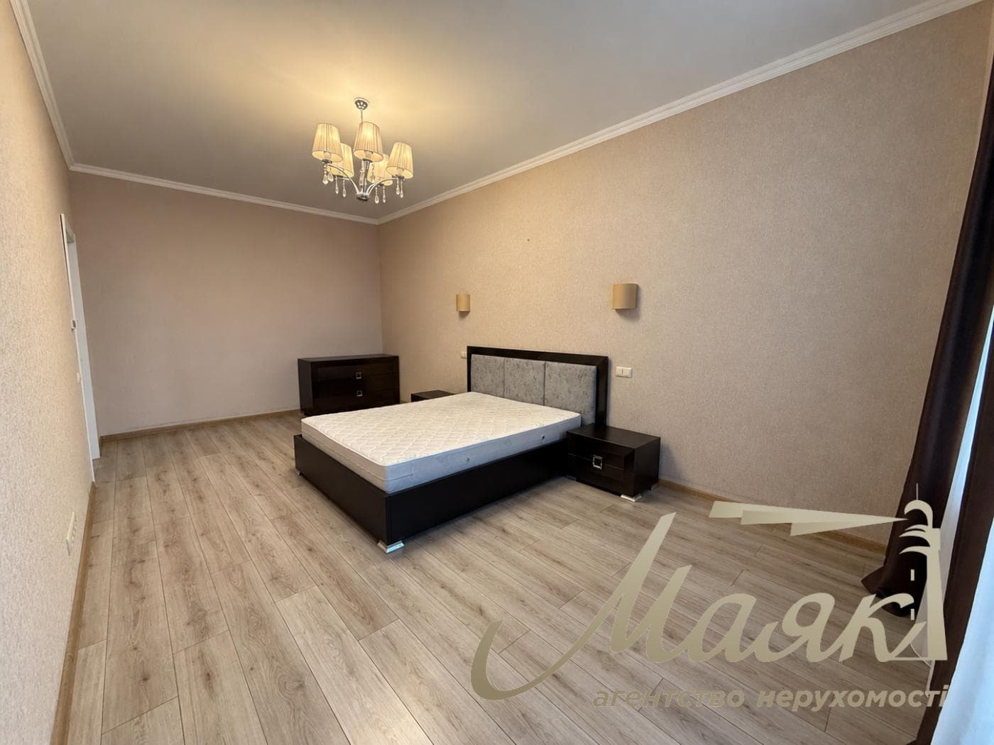 Продаж квартири площею 159 м² у клубному будинку Botanic House на вул. Болсуновській, Печерськ