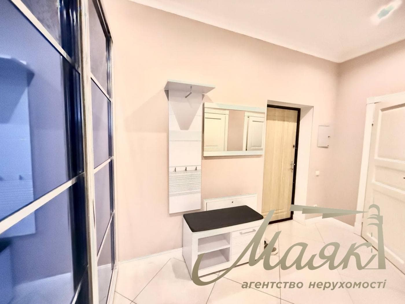 Продажа 2-комнатной квартиры с ремонтом, 88 м², в клубном доме Botanic House (Ботаник Хаус), Печерск, Болсуновская, 23