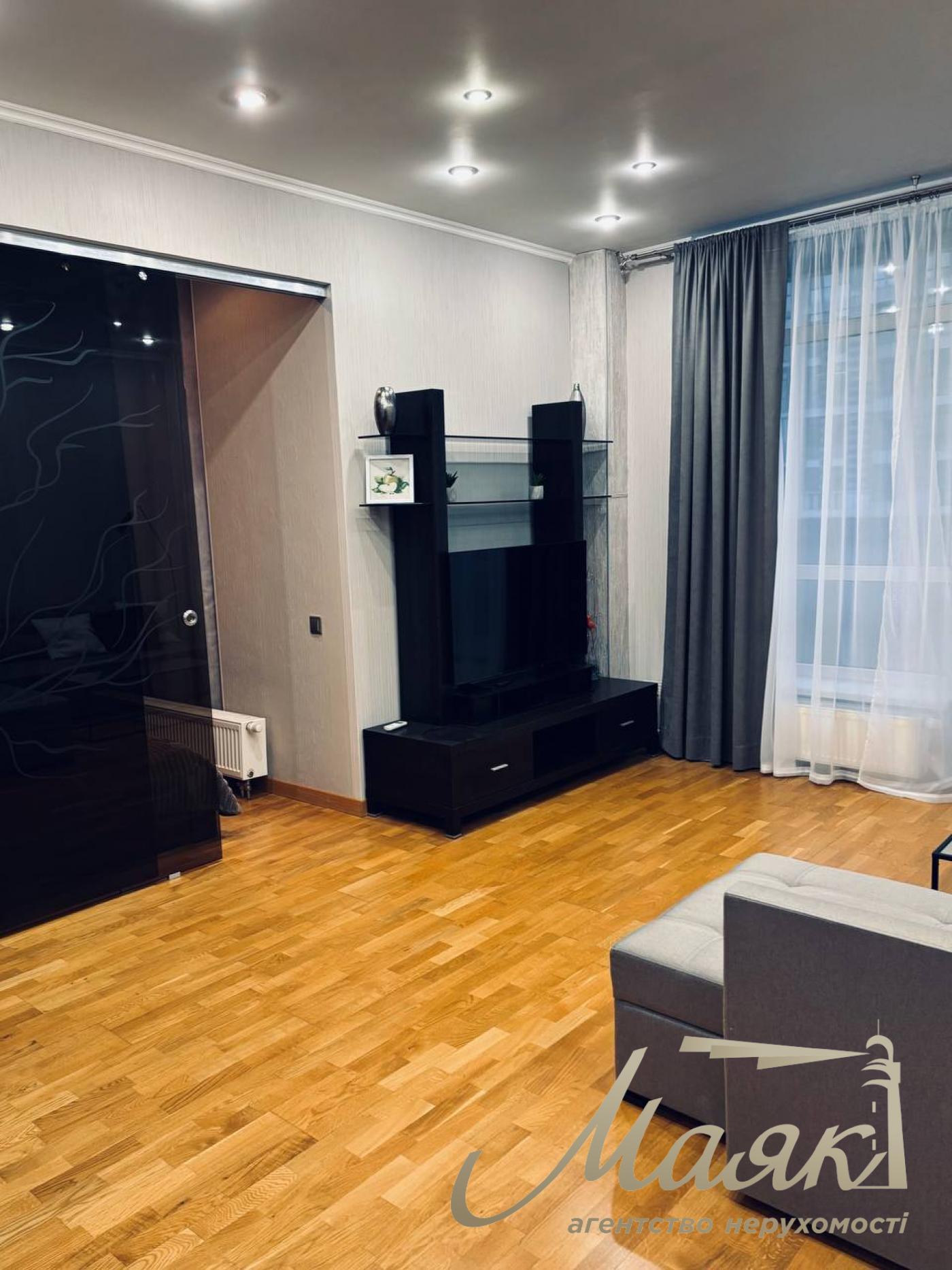 Аренда 1-комнатной квартиры 58м2 ЖК Новопечерские Липки улица Драгомирова 14