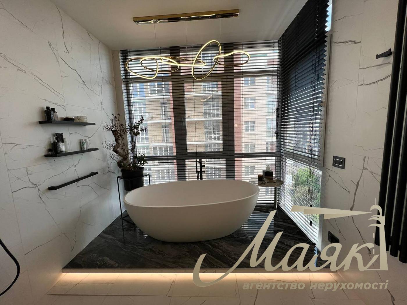 Продаж квартири з терасою ЖК Французький Квартал