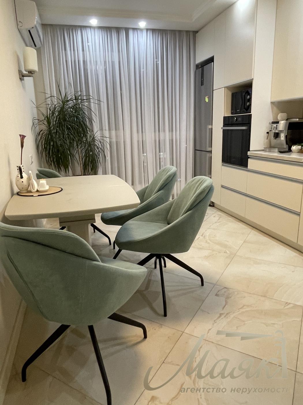 Оренда 3-кімнатної квартири ЖК Французький Квартал 2 вул. Джона Маккейна 3а