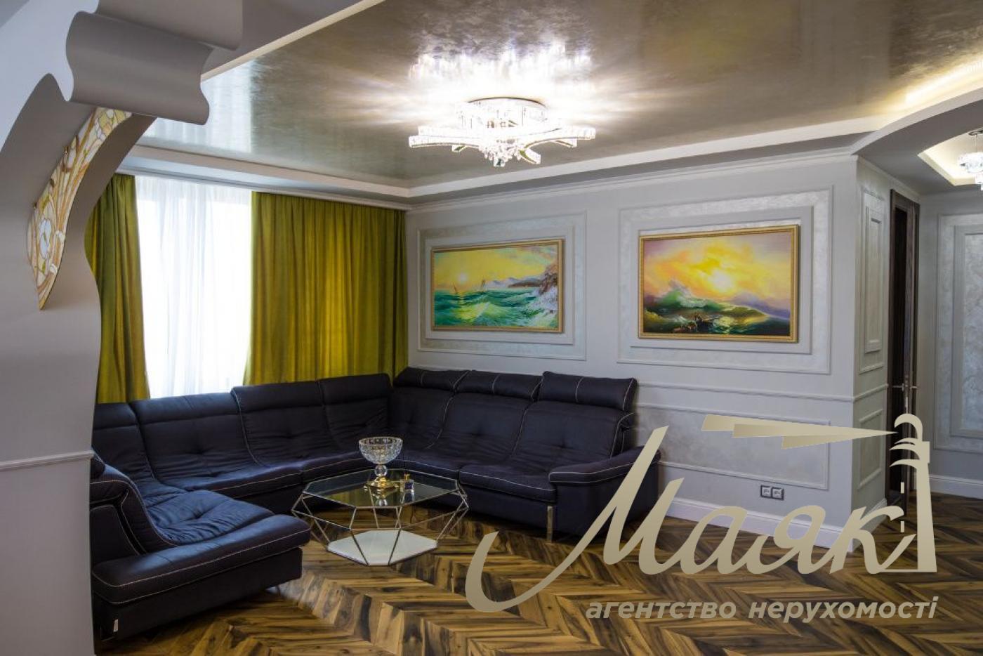 Sale of a penthouse with a view and a terrace of 416 m2 on Dneprovskaya Embankment, Osokorki