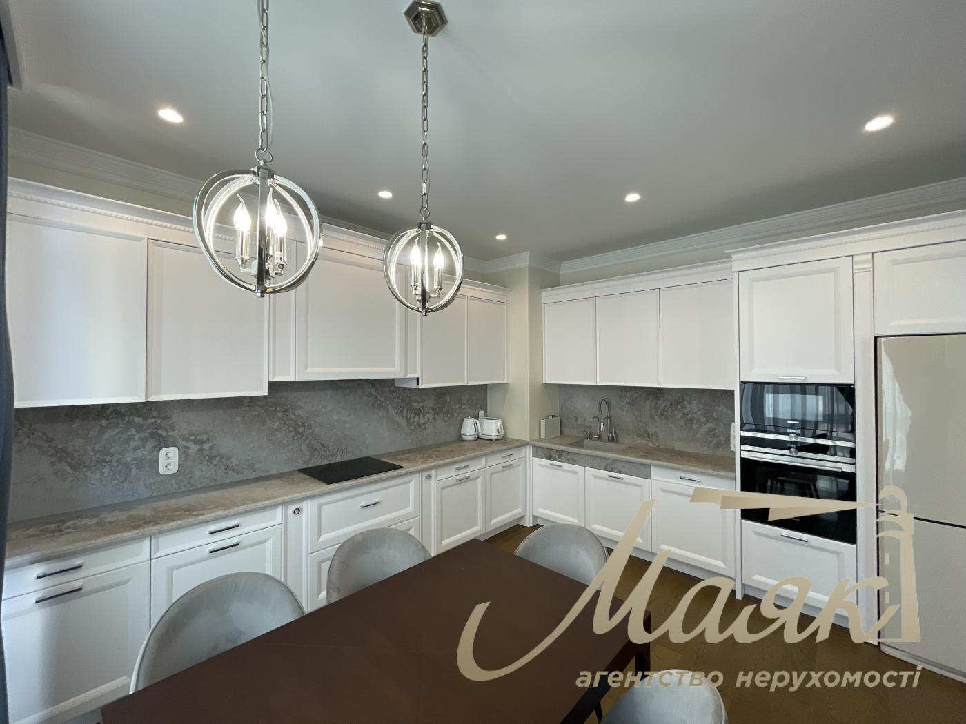 Аренда 3-х комнатной квартиры в ЖК Бульвар Фонтанов, Печерск