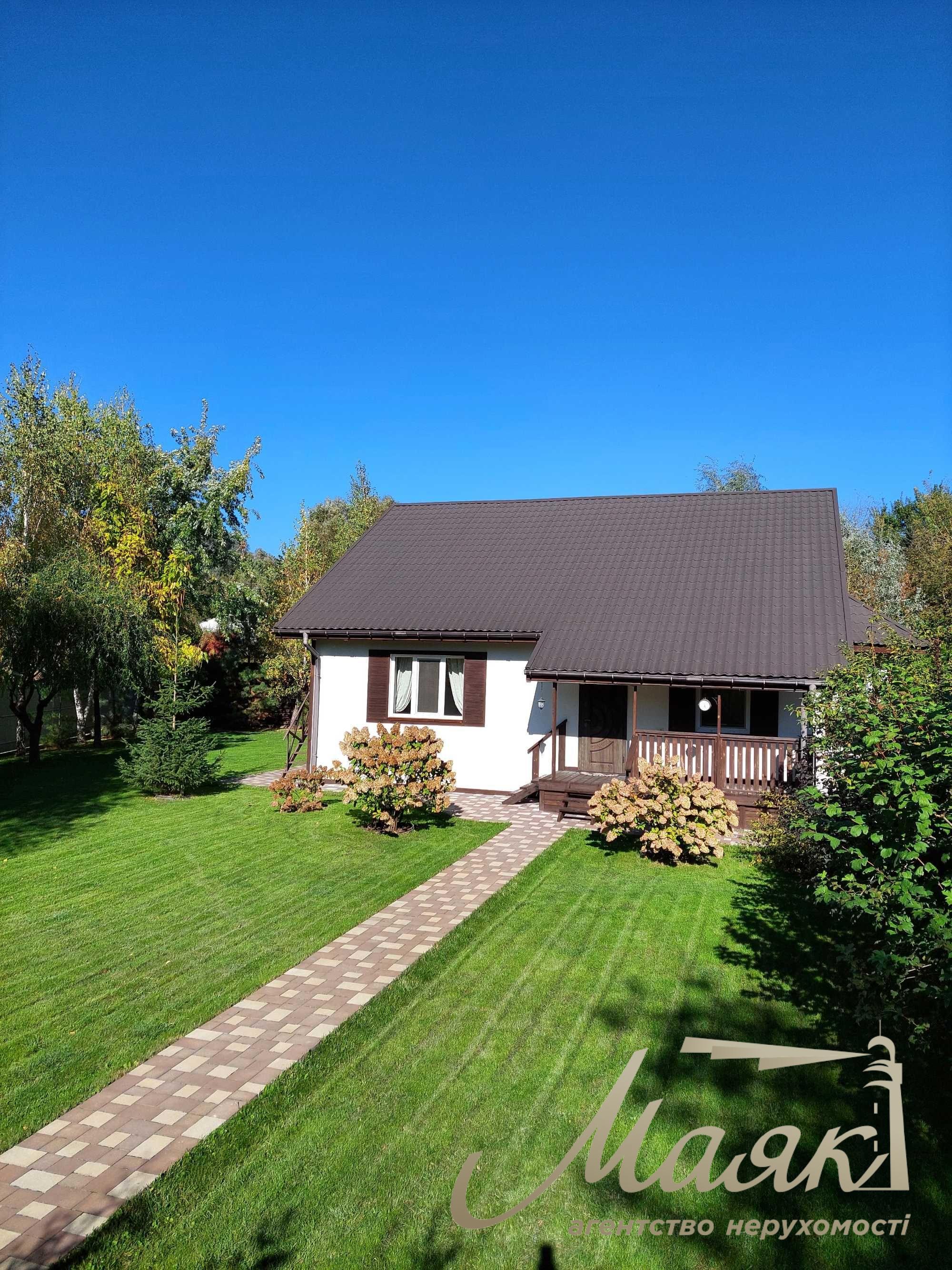 Продаж будинку з ремонтом 147м2 у Лісниках, біля озера.