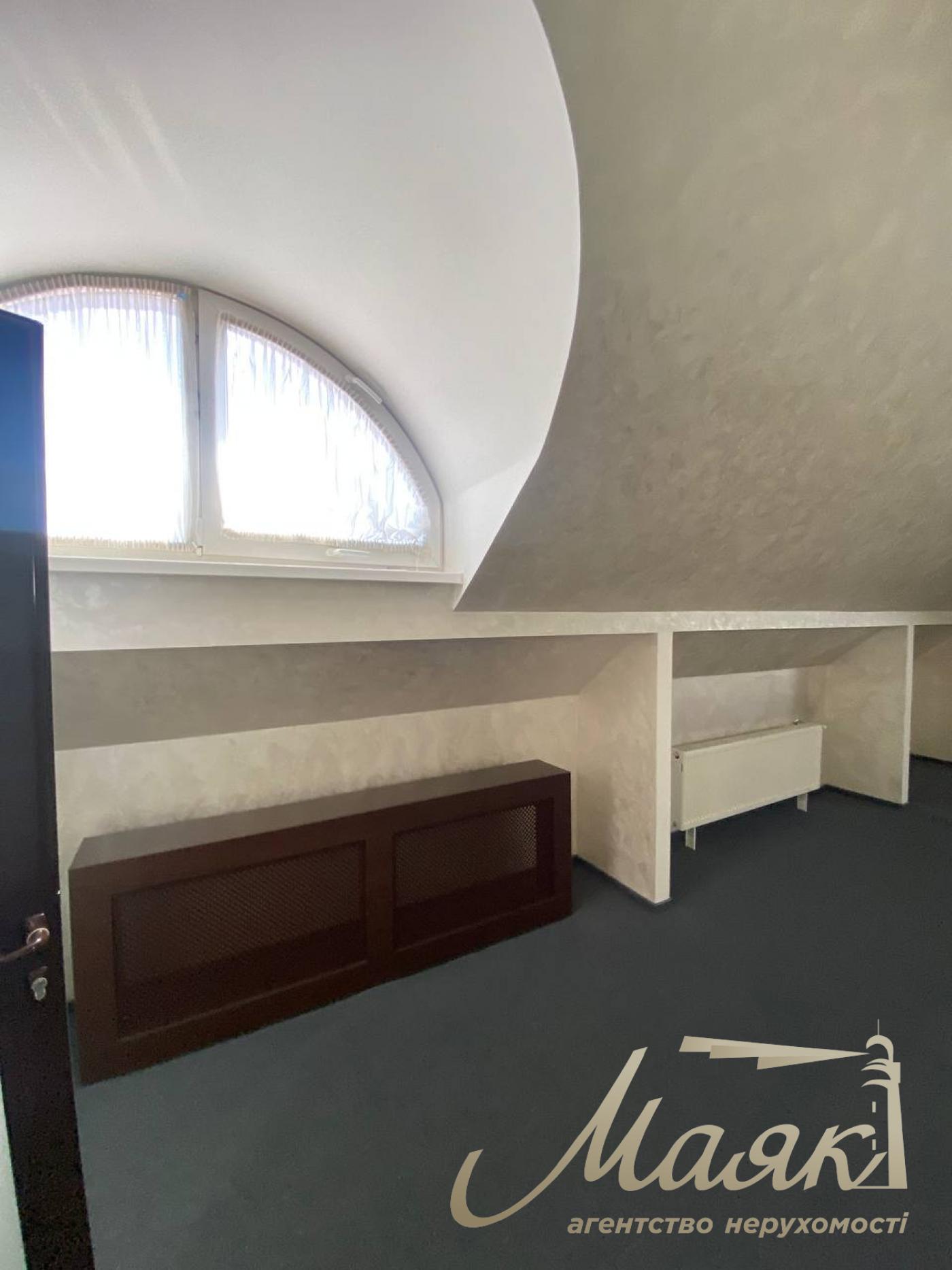 Rent commercial premises 500m2 in Pechersk