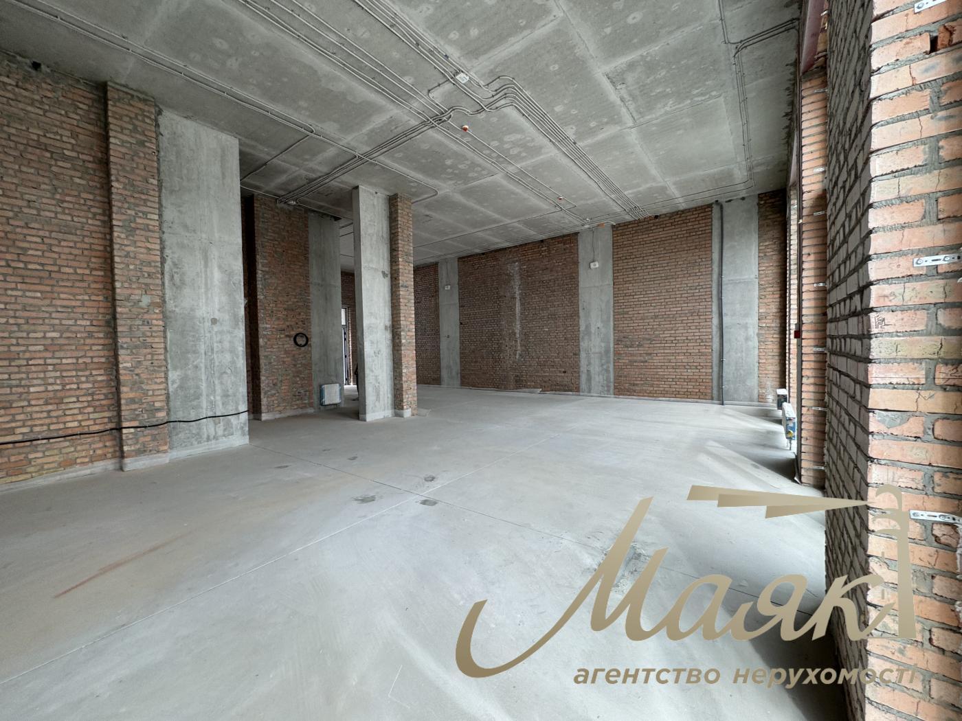Аренда фасадного помещения 130м2, клубный дом Illinsky House.