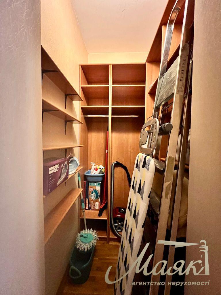 Rent 3-room apartment 142m2 on the street. Kudryavskoy, 13-19, Shevchenkovsky district, Kyiv