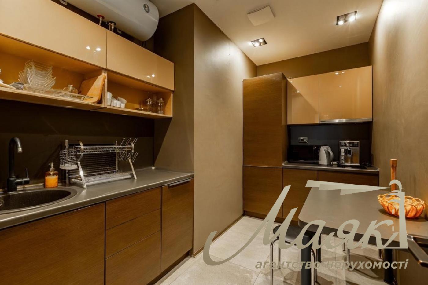 Оренда офісу БЦ Carnegie Tower, Кловський узвіз