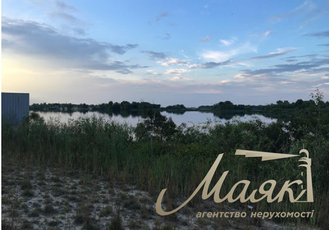 Sale of land with access to the Dnieper. Kozin village.