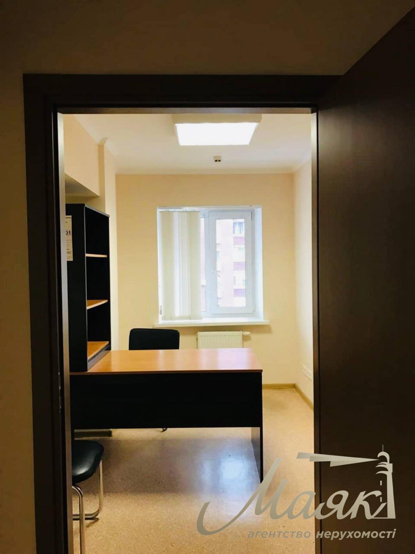 Аренда офиса 258м2 в центре Киева, ул. Антоновича.