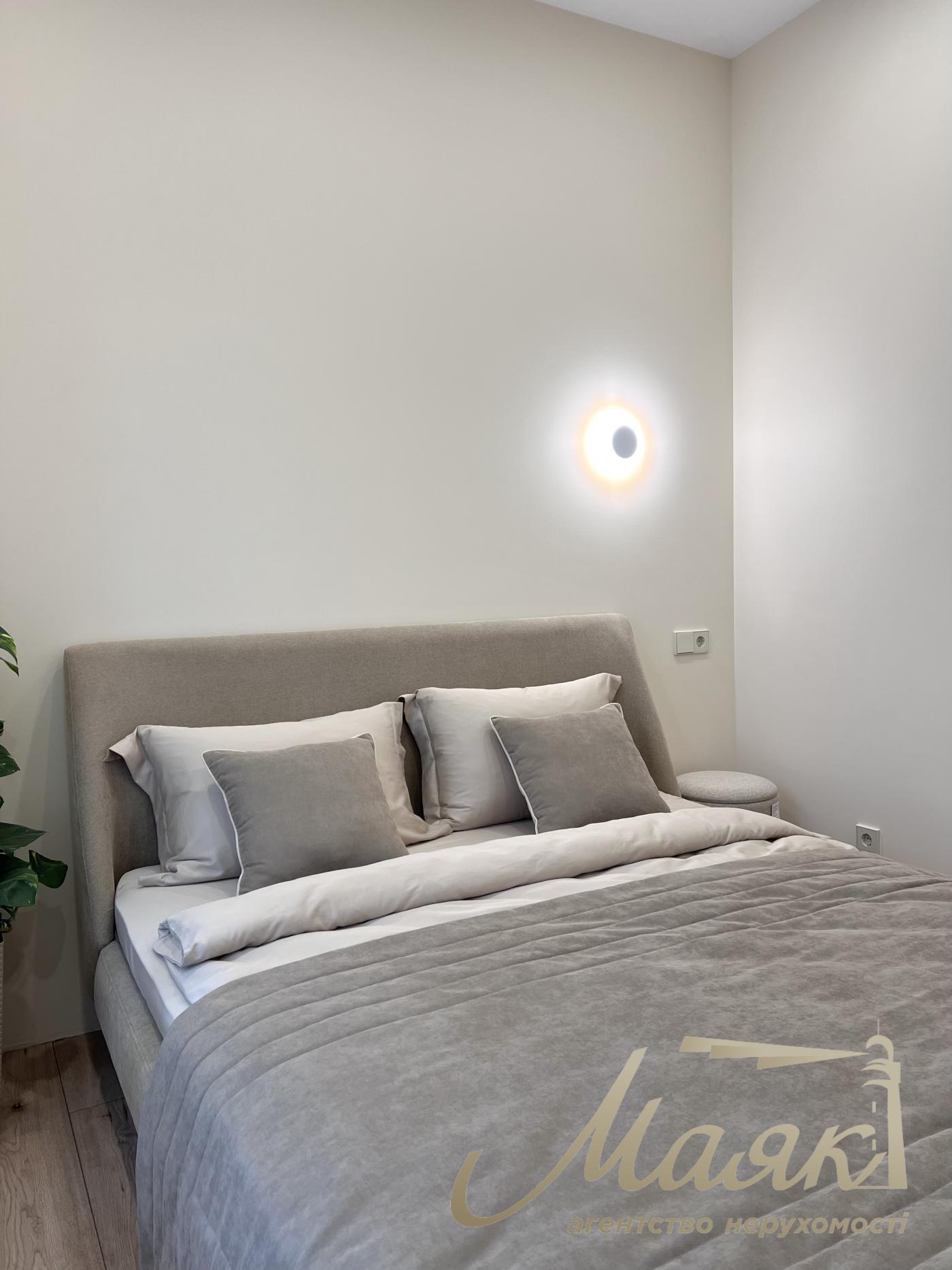 Продажа 2-комнатной квартиры 65м2,ЖК «Владимирский», ул. Антоновича, 109