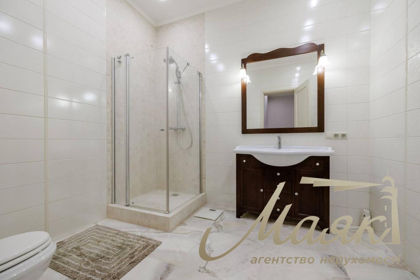 Аренда 2-х этажного дома 240м2, Голосеевский район, Чапаевка.