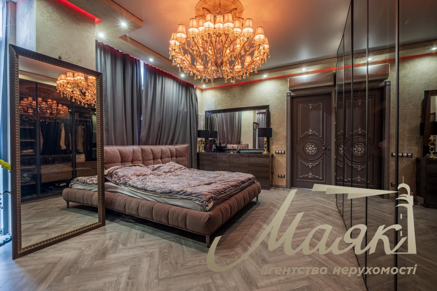 Продажа 3х-комнатной квартиры 100м2 в ЖК "новопечерские липки" Драгомирова 11В, Печерск, Киев