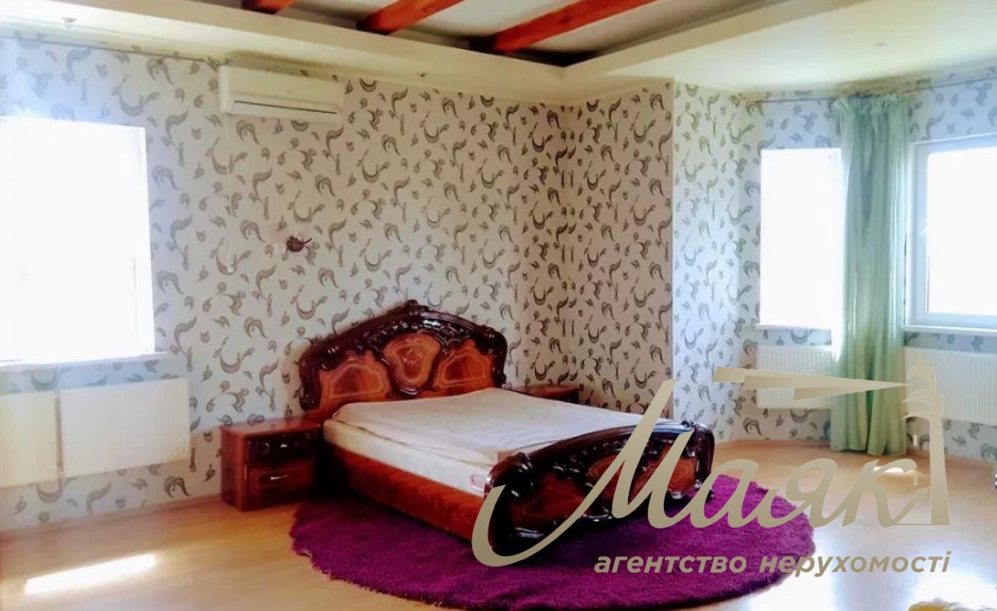 House for rent in the village of Khotov (Feofaniya) 260 m²