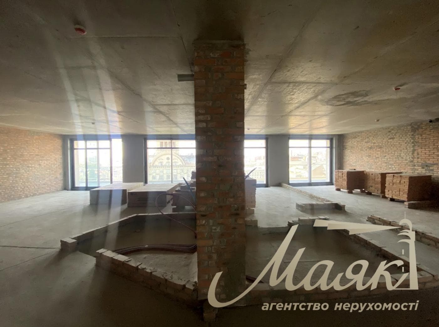 Продаж 4х-кімнатної квартири, вул. Лютеранська, Печерськ