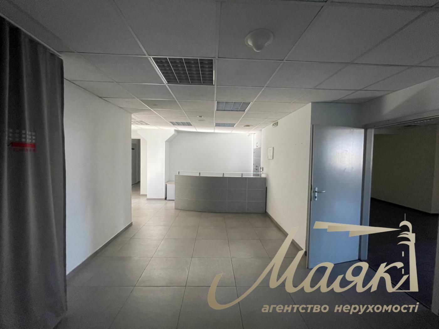 Аренда офисного помещения 520м2 в бизнес центре, метро Олимпийская