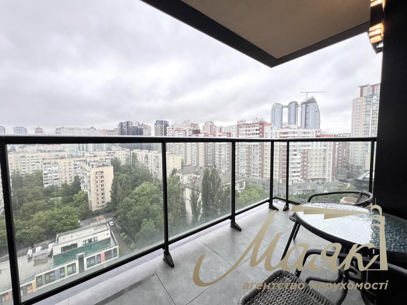 Rent 2-bedroom apartment in LCD "French Quarter 2", 63m², Predslavynska street, 55-A, Kiev