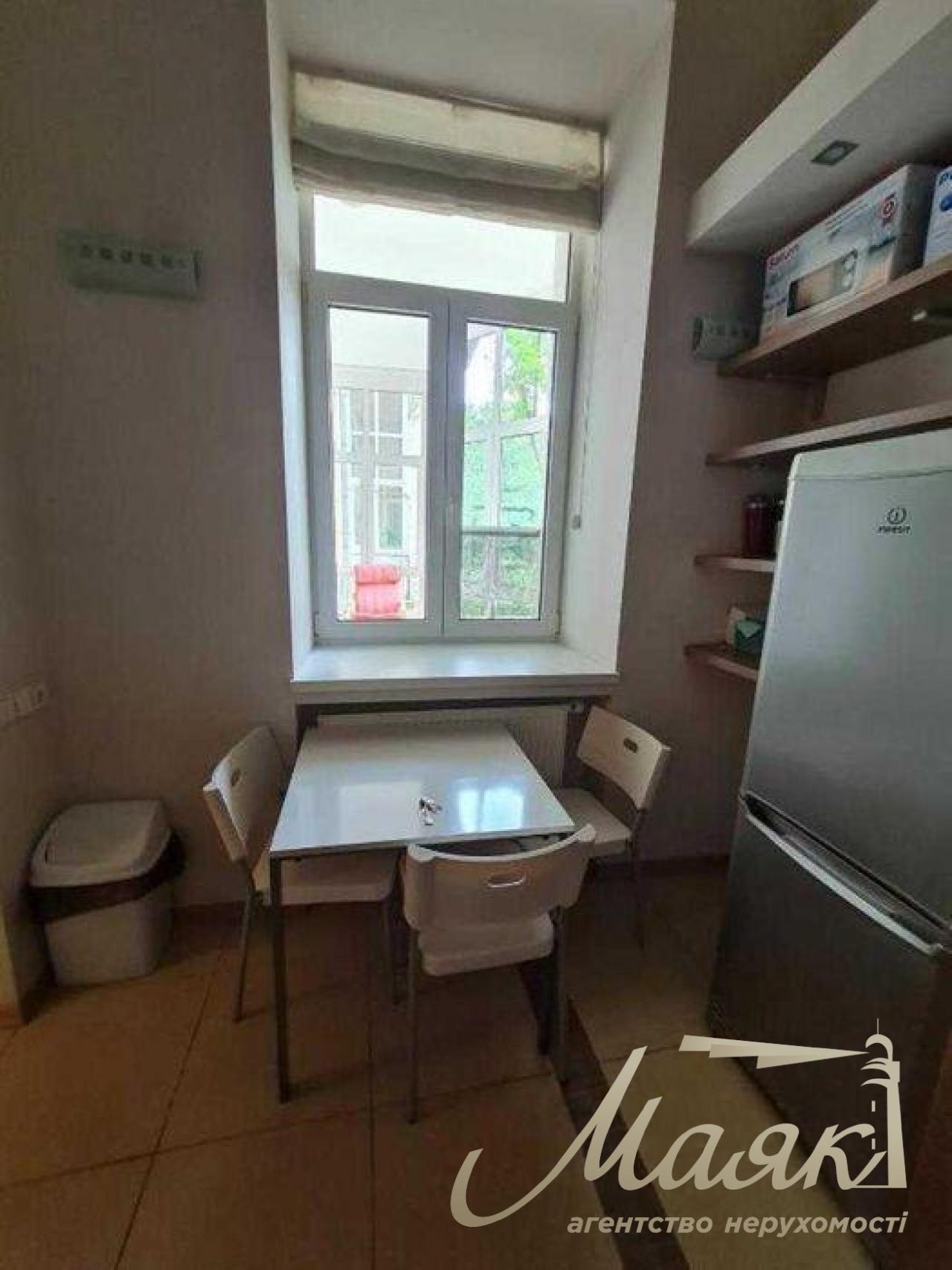 Sale two-level apartment Khreshchatyk