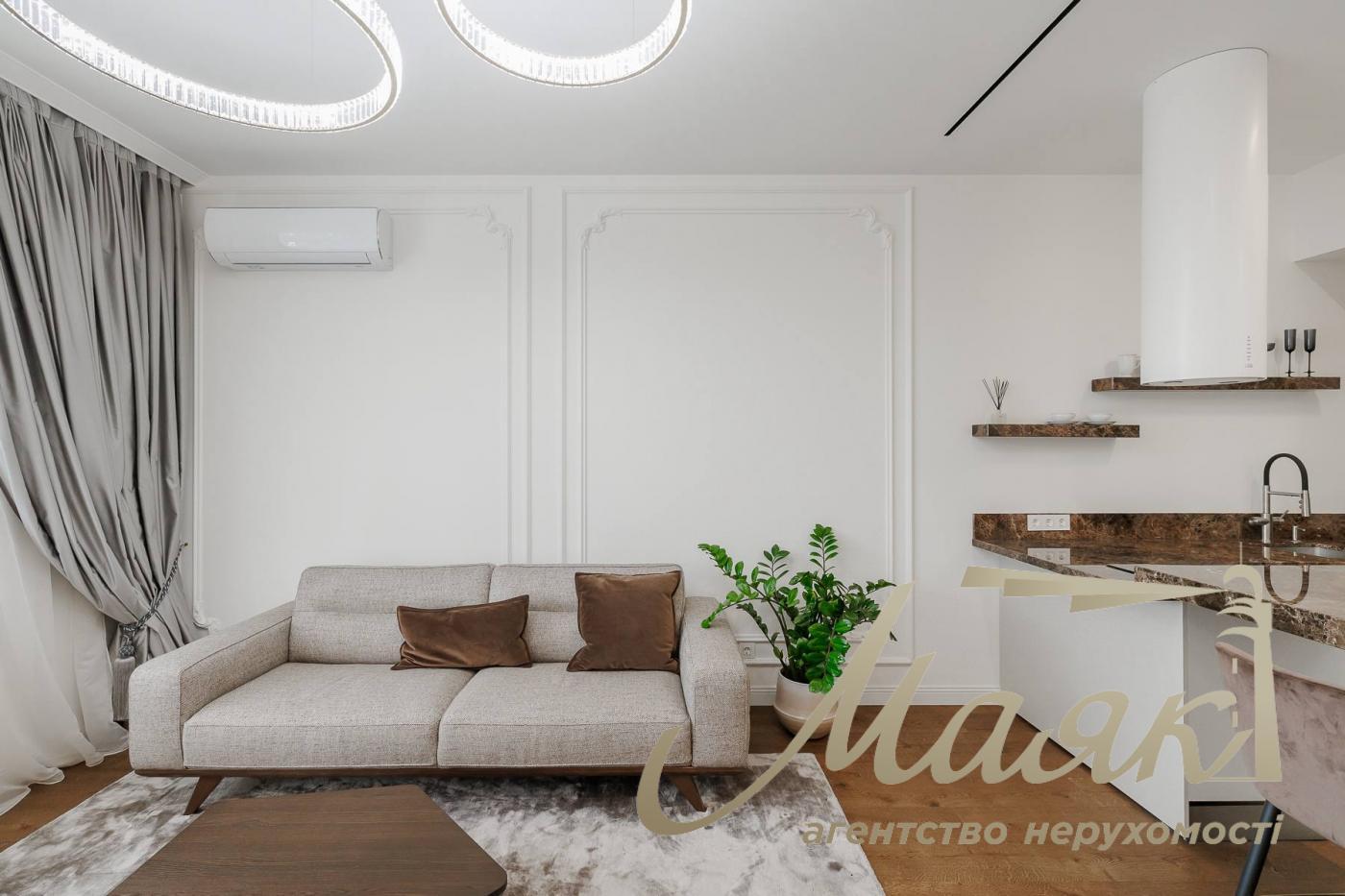 For sale 1k apartment 55 m², LCD "Novopecherskie Lipki", Verkhoglyada/Dragomirov str. 15B, Pechersk district