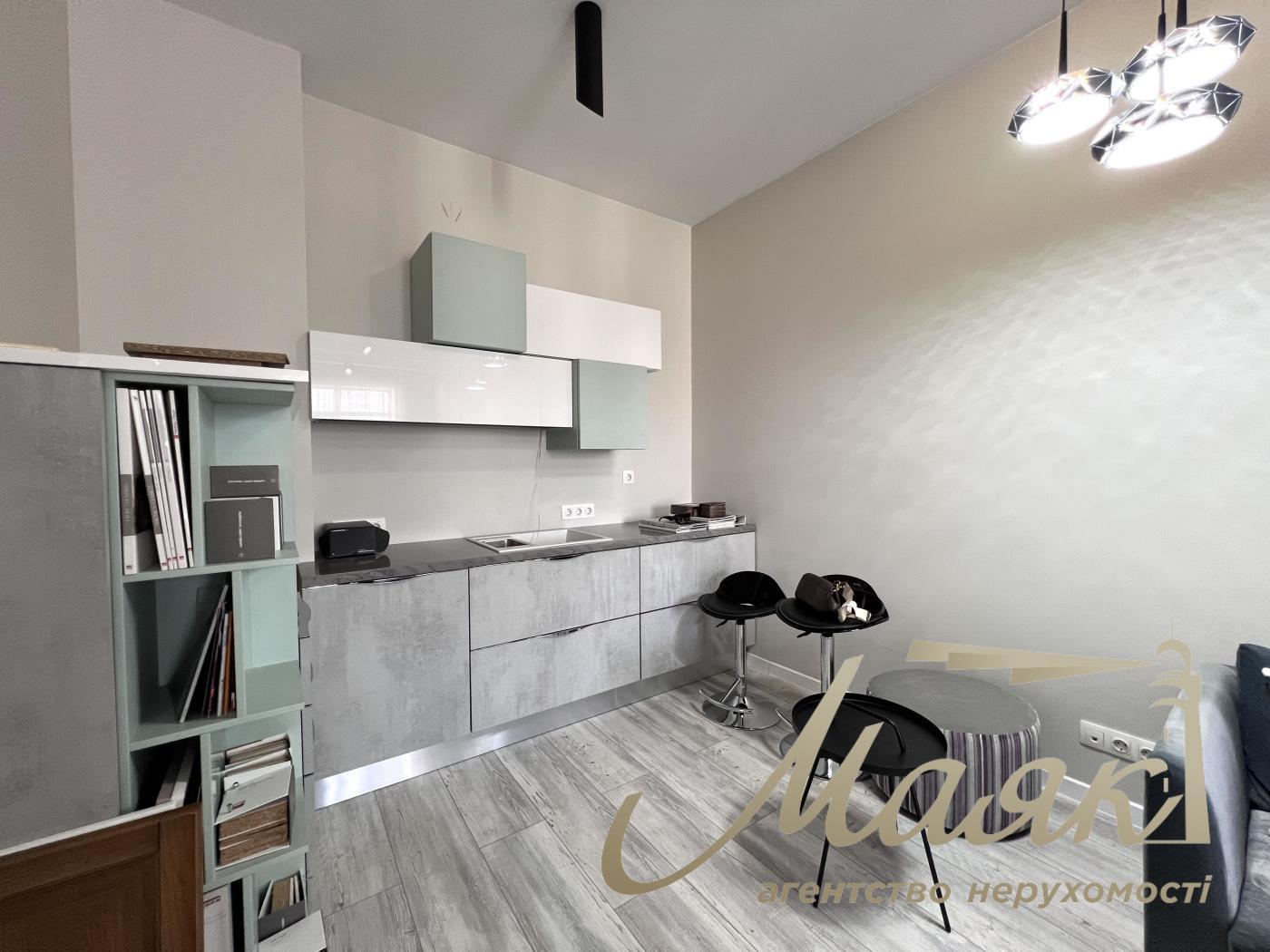 Продаж 2-х рівневої квартири 171м2, Шевченківський район