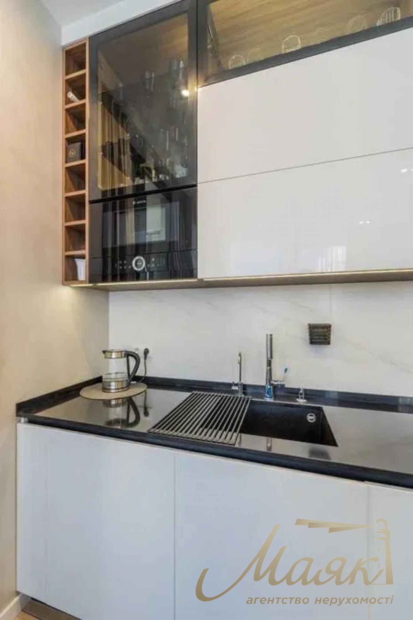 For sale 3-bedroom apartment 107m2, LCD "Tetris Hall" Pecherskyi