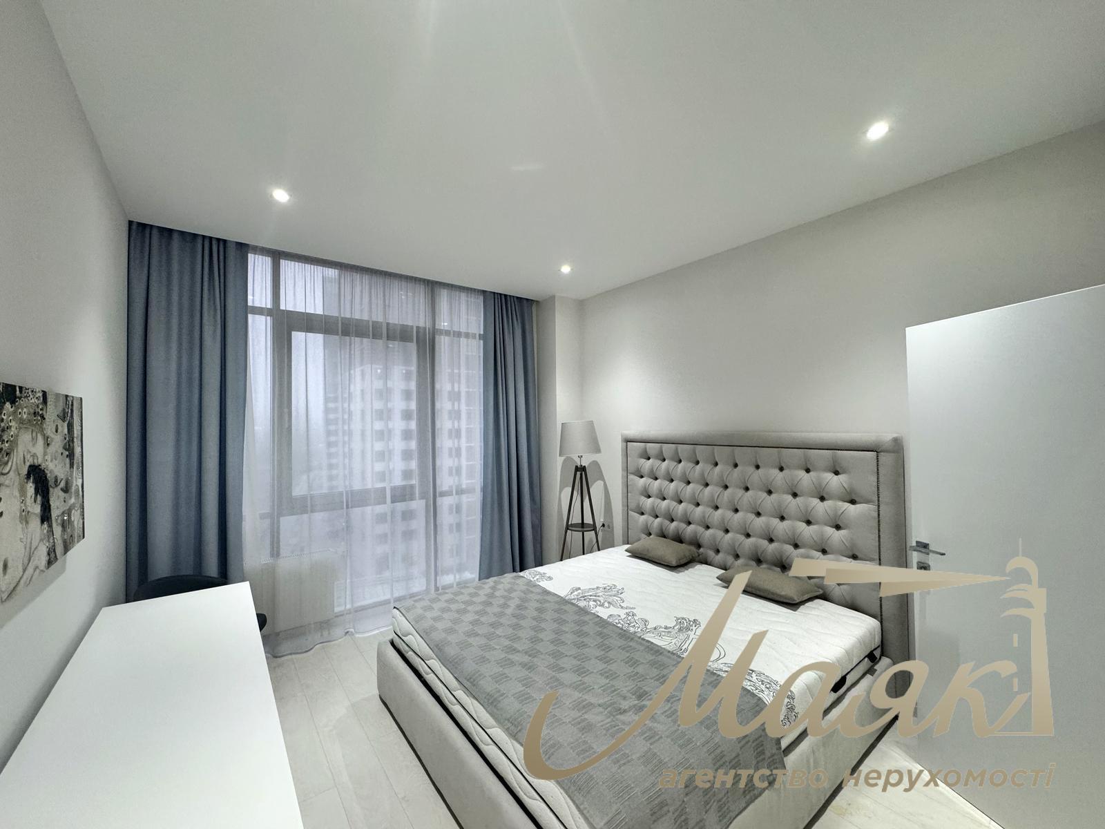 Аренда новой стильной квартиры 70м2 в ЖК «Новопечерские Липки». Андрея Верхогляда 11В, Печерский район