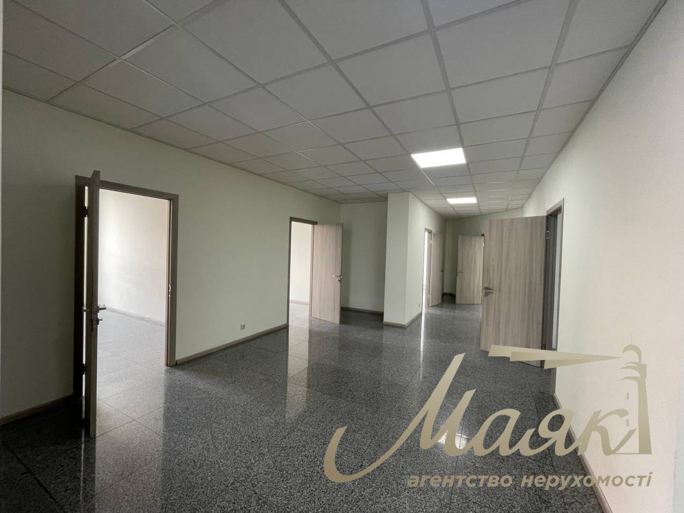 Office for rent 540 sq.m Business Center Star Center Solomenskyi district, Lobanovskyi Avenue