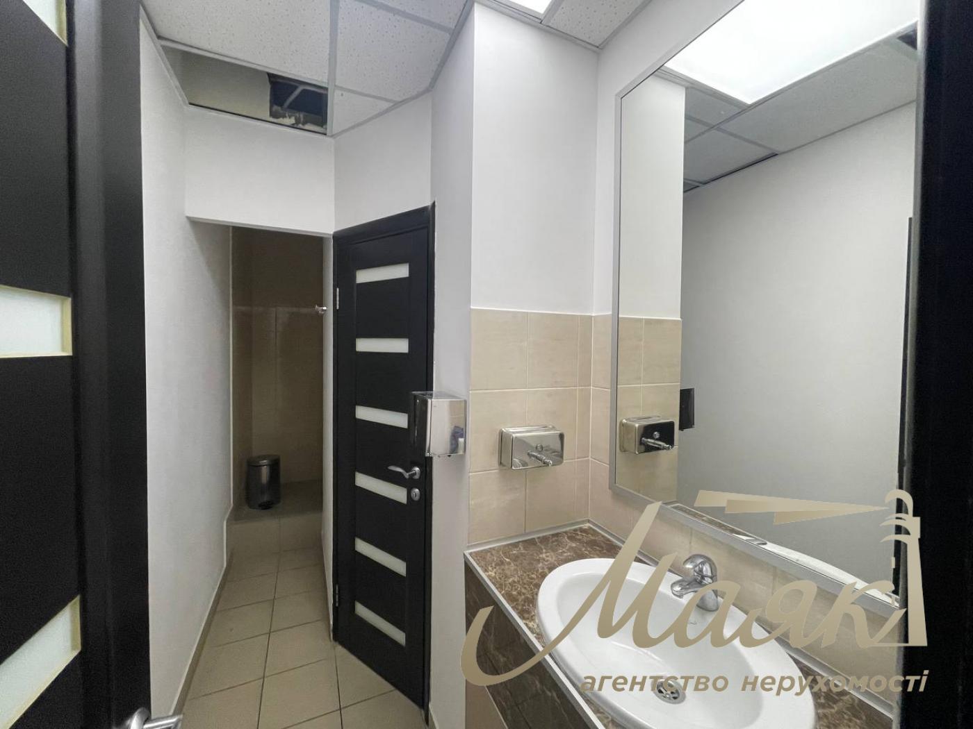 Оренда офісу 270м2 у центрі міста, вул. Скоропадського