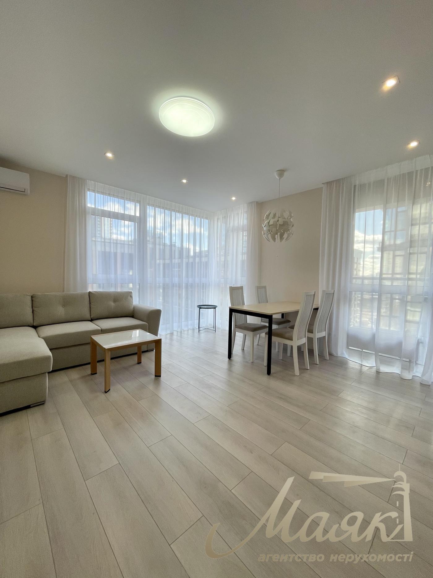 Аренда 3к. квартиры, ЖК "Французский квартал", ул. Предславинская