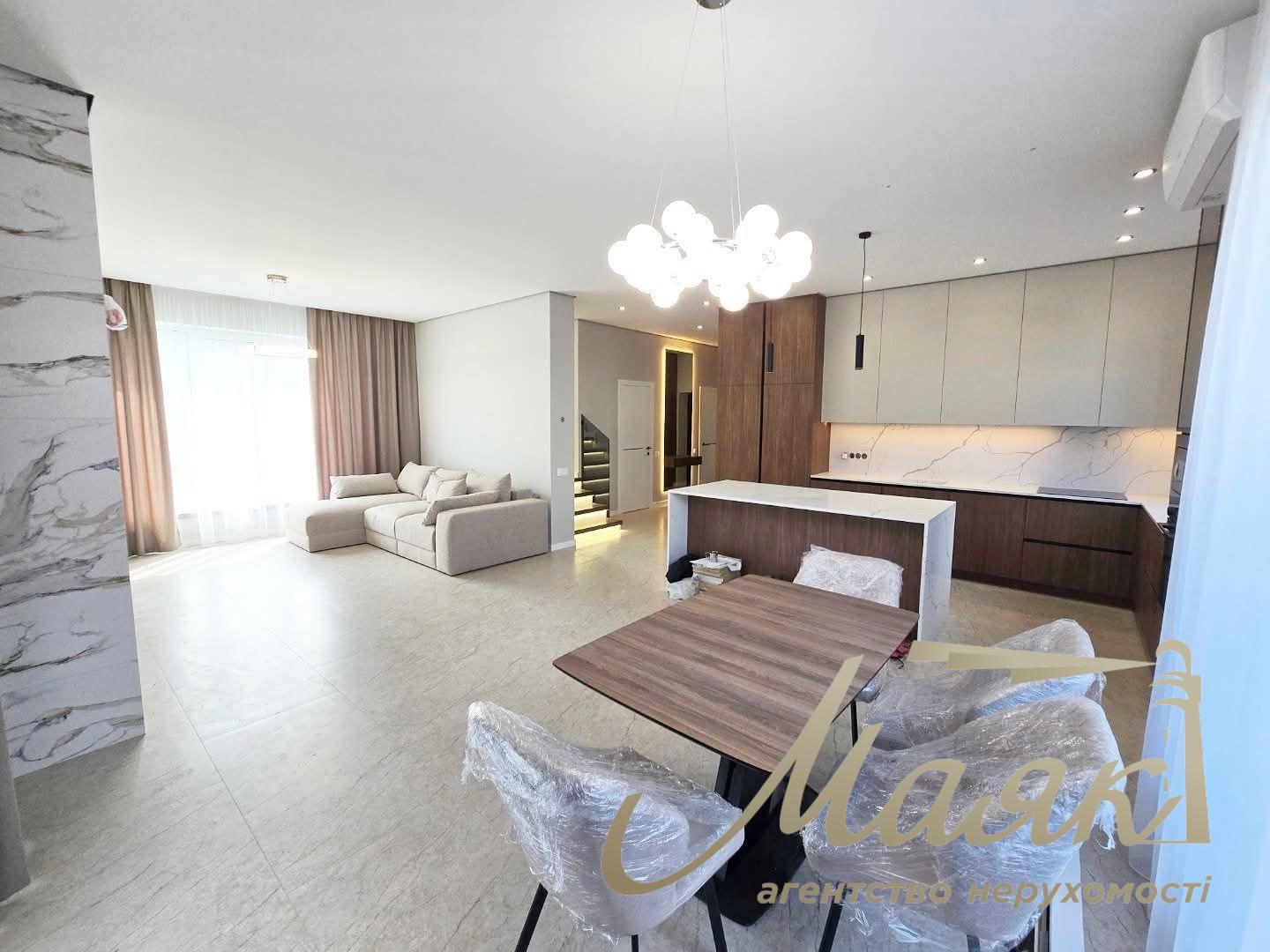 Продаж будинку в Ходосівці 196 кв.м у КТ Мануфактура