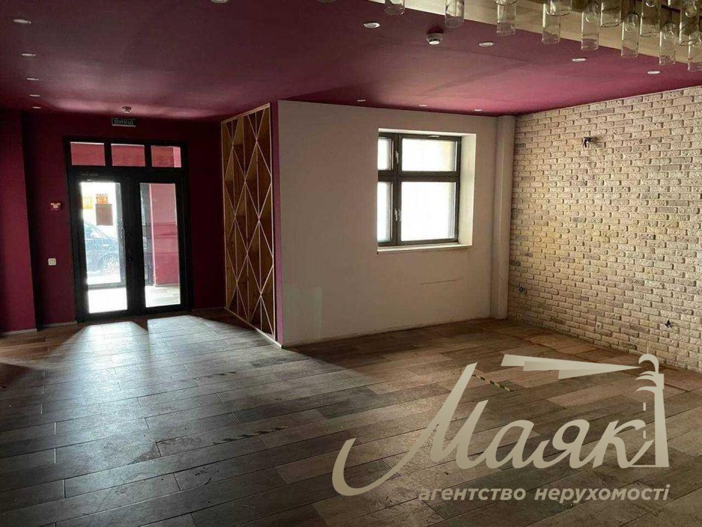 Rent a facade premise 201m2, Heroes of Stalingrada Ave, Obolonskyi r-n.