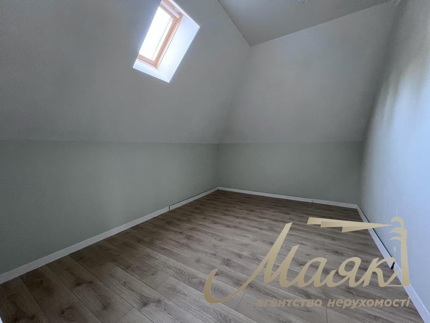 Продаж будинку в закритому КМ AlpenPark серед лісу