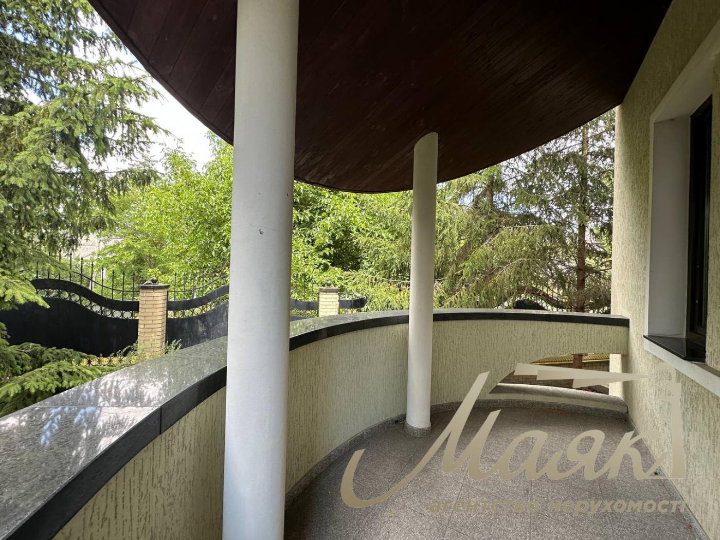 Оренда будинку 750м2 на 60 сотках землі на Хуторі Мриги, Голосіївський район.