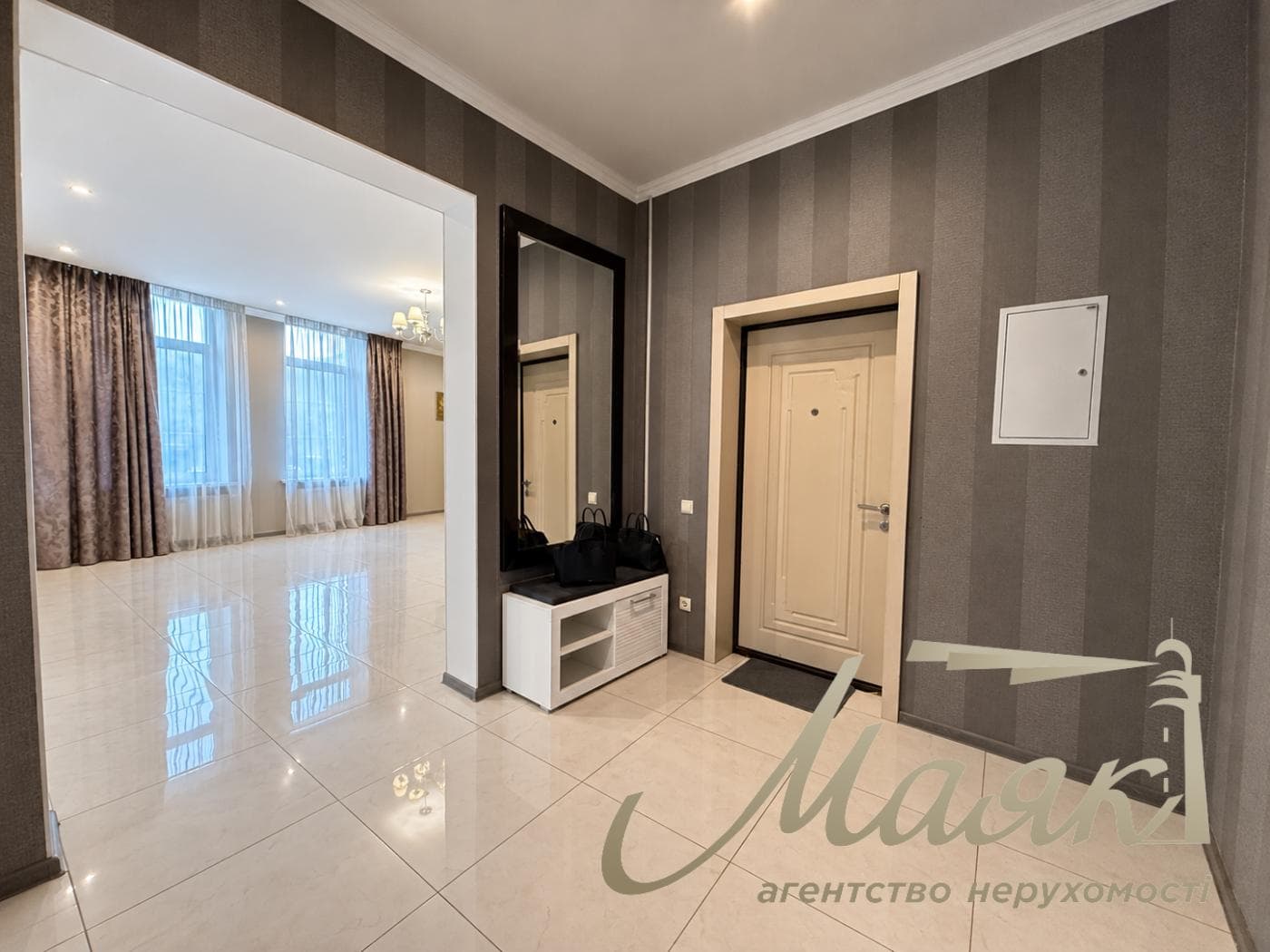 Оренда квартири площею 159 м² у клубному будинку Botanic House, вул. Болсуновська, 23, Печерськ