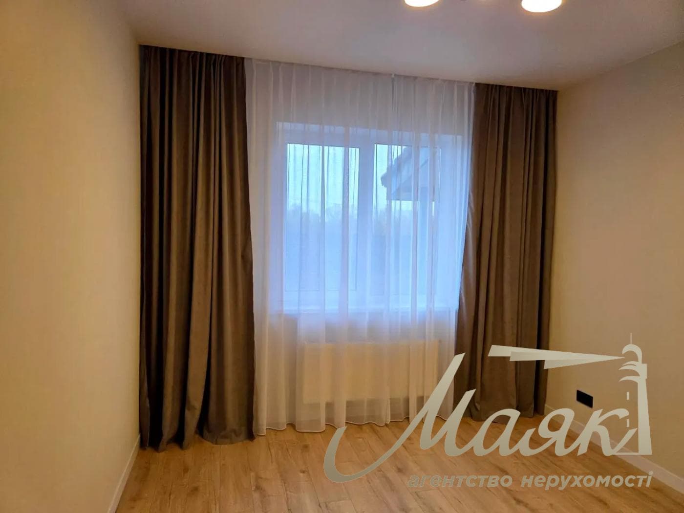 Продаж автономного будинку з сонячною електростанцією | 134 м² | КМ "Міжріччя" Поруч з річкою Десна с. Осещина, вул. Осещина, вул. Зоряна