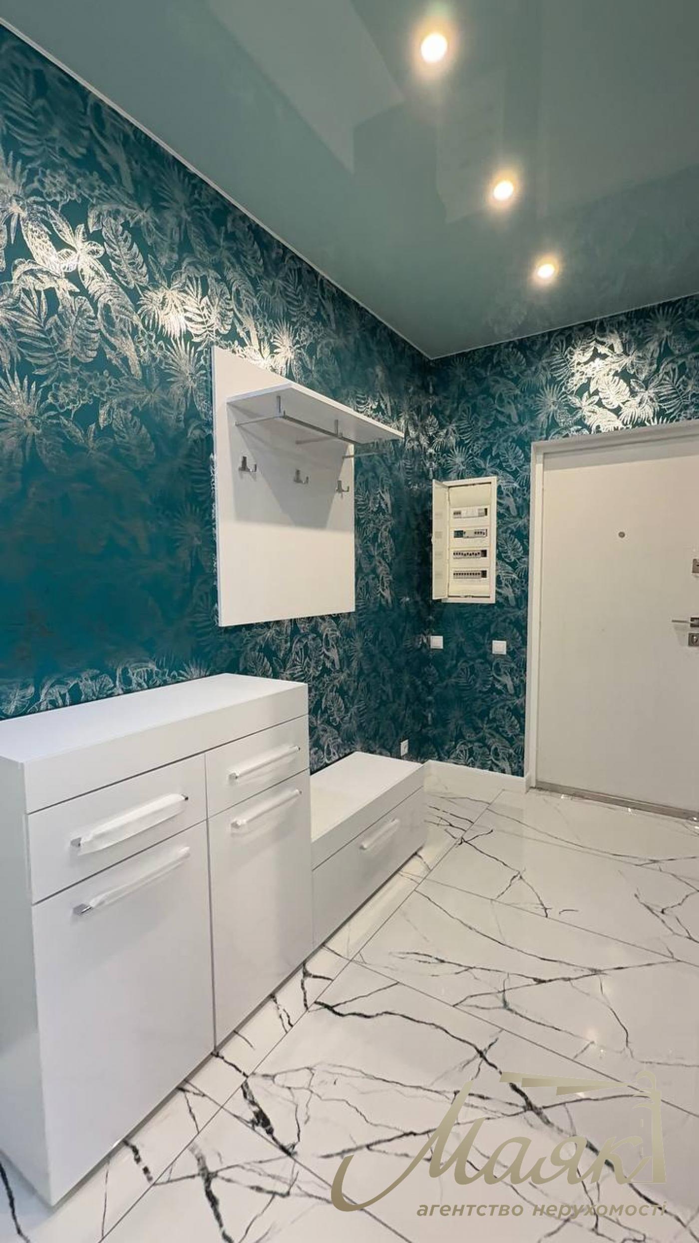 Sale of a 2k apartment in the Respublika residential complex with renovation