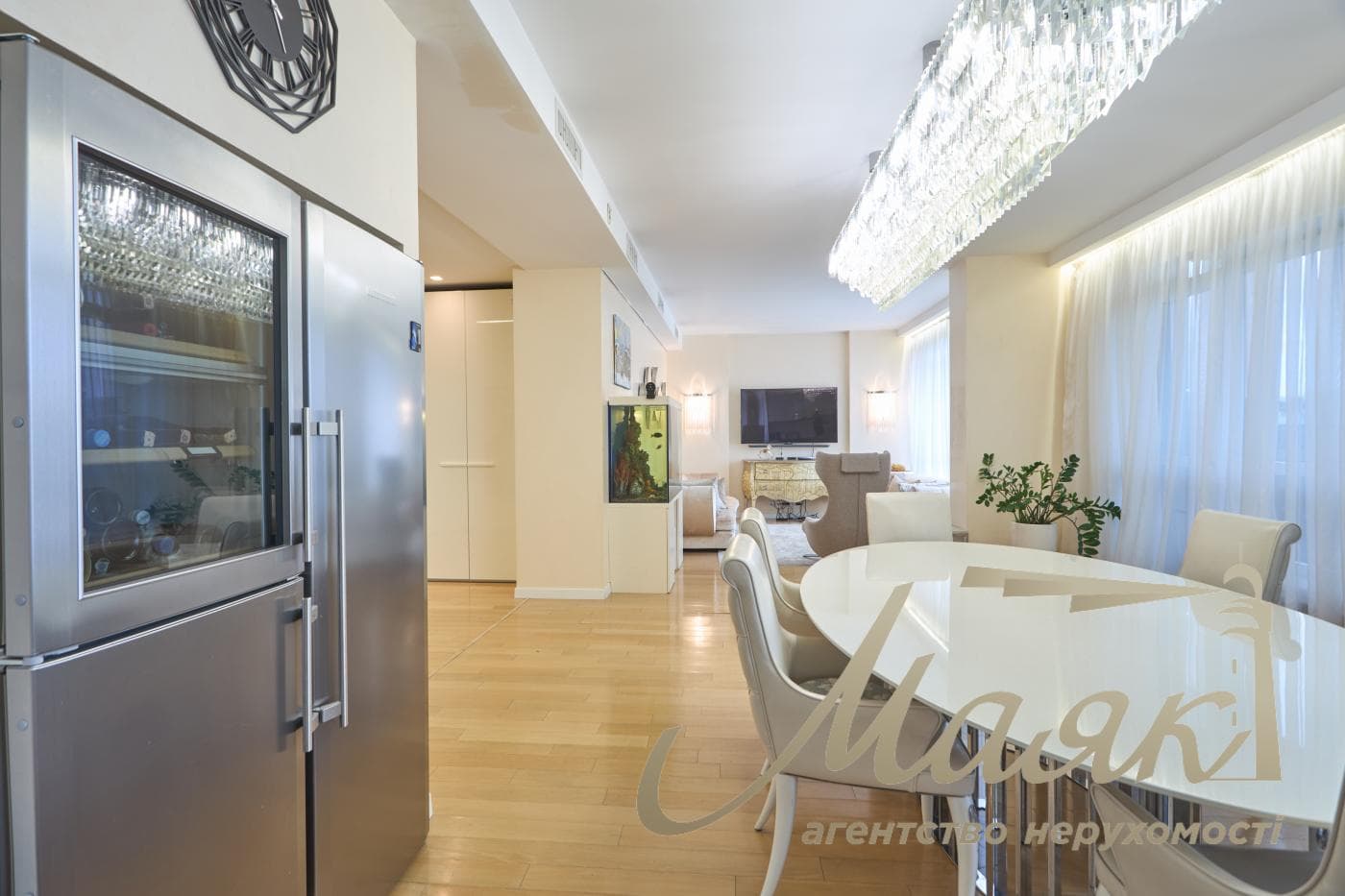 5-room family apartment for sale in the upscale Novopecherskie Lipki residential complex, Andriy Verkholyad/Dragomirov Street, Pechersk, Kyiv