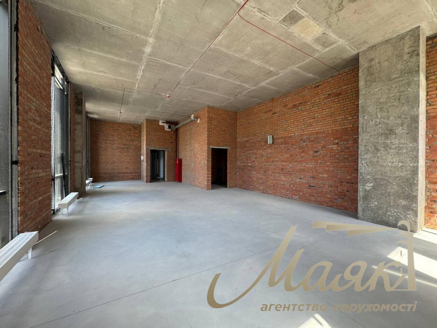Оренда фасадного 110м2 приміщення ЖК Трініті вул. Тютюнника, 39/2